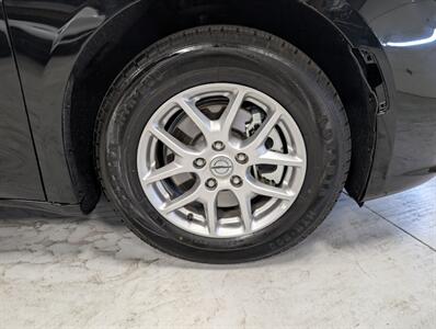 2025 Chrysler Pacifica Select   - Photo 12 - Bountiful, UT 84010