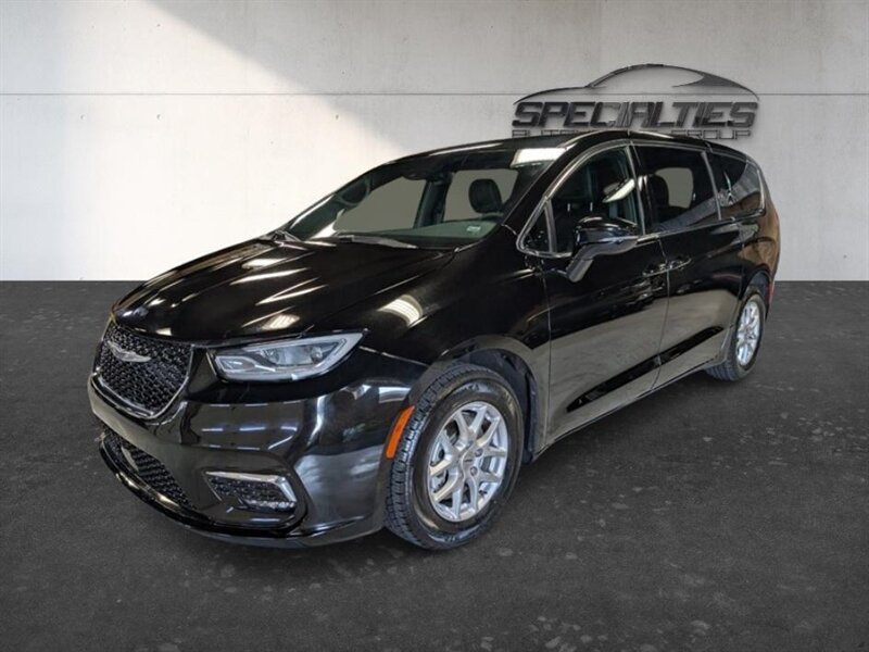 2025 Chrysler Pacifica Select - Photo 5 - Bountiful, UT 84010