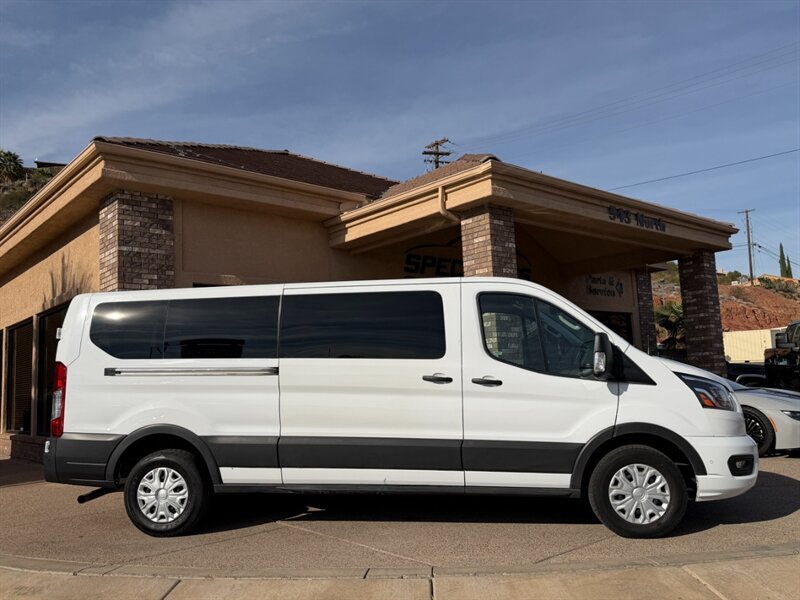 2023 Ford Transit XLT Van photo 4