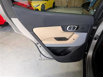 2022 Polestar 2 Long Range Dual Motor   - Photo 23 - Bountiful, UT 84010