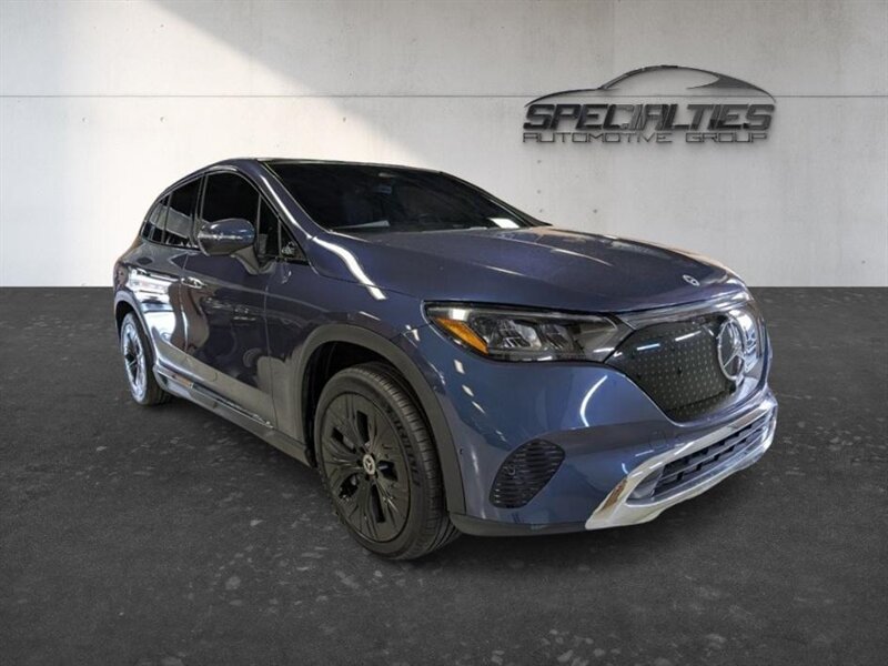 2023 Mercedes-Benz EQE SUV EQE 350 4MATIC's photo