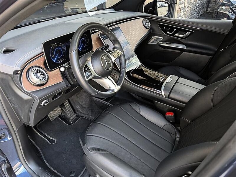 2023 Mercedes-Benz EQE 350 4MATIC - Photo 2 - Bountiful, UT 84010