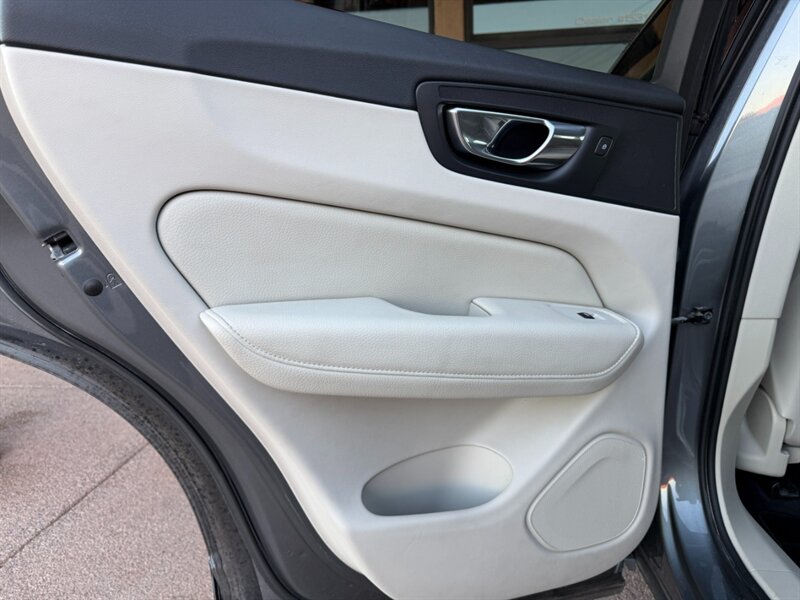2020 Volvo XC60 T6 Momentum - Photo 47 - St. George, UT 84770-2625