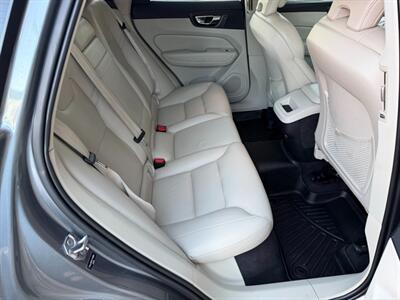 2020 Volvo XC60 T6 Momentum - Photo 15 - St. George, UT 84770-2625