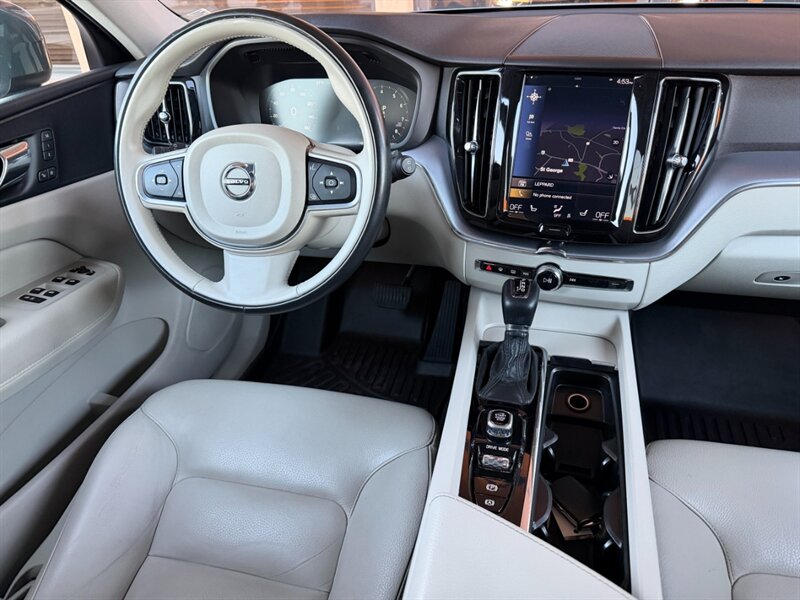 2020 Volvo XC60 T6 Momentum - Photo 17 - St. George, UT 84770-2625