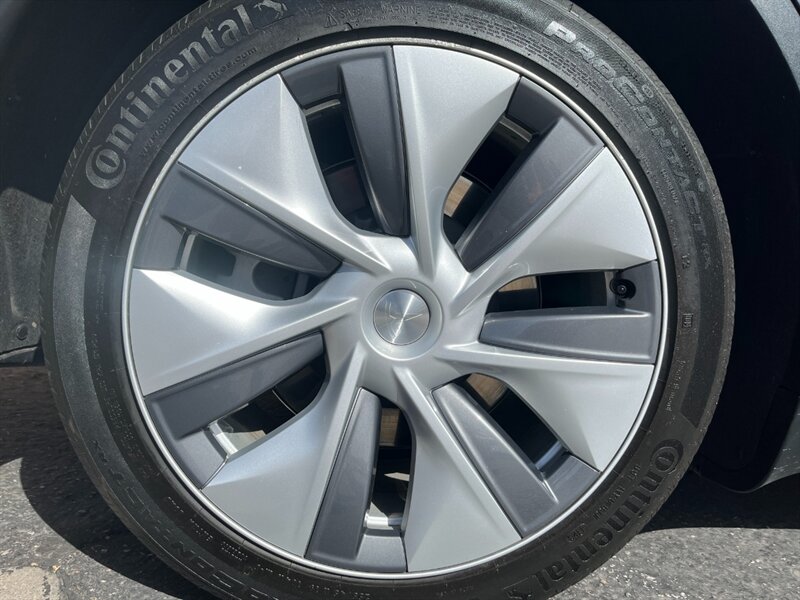 2023 Tesla Model Y Long Range - Photo 24 - St. George, UT 84770-2625