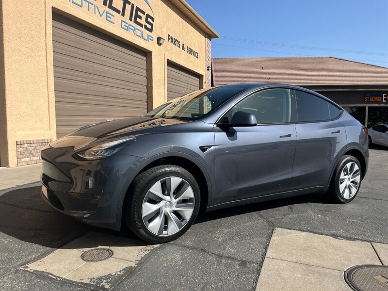 2023 Tesla Model Y Long Range - Photo 4 - St. George, UT 84770-2625