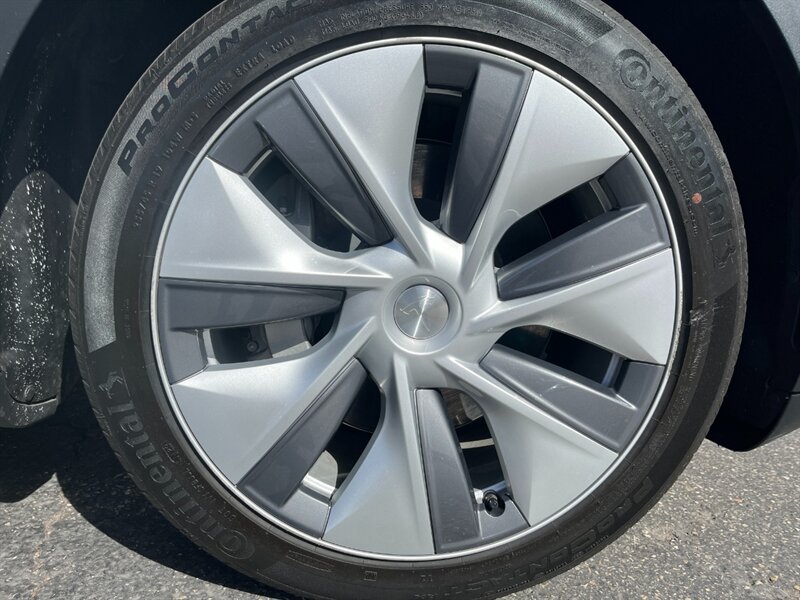 2023 Tesla Model Y Long Range - Photo 26 - St. George, UT 84770-2625