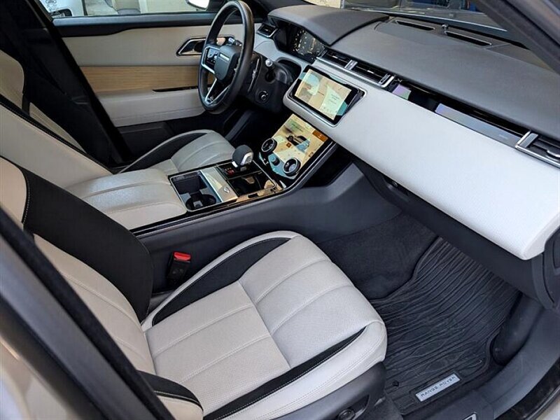 2021 Land Rover Range Rover Velar P250 R-Dynamic S   - Photo 4 - Bountiful, UT 84010