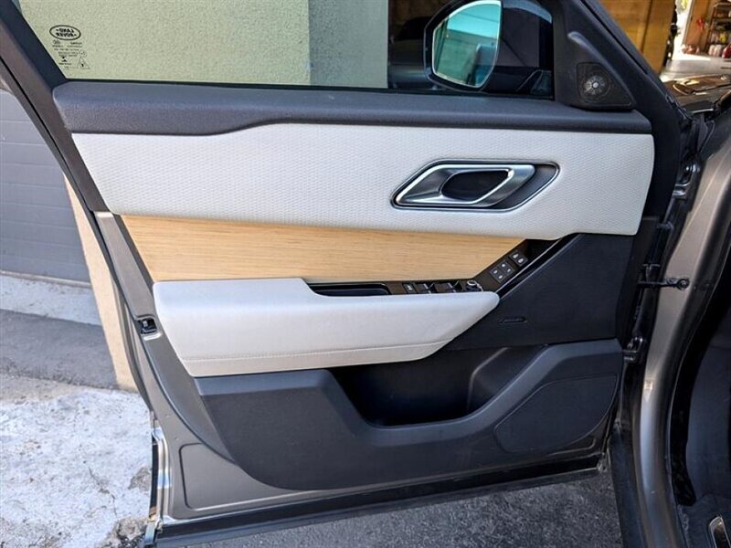 2021 Land Rover Range Rover Velar P250 R-Dynamic S - Photo 18 - Bountiful, UT 84010