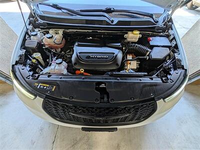 2023 Chrysler Pacifica Plug-In Hybrid Limited - Photo 17 - Bountiful, UT 84010