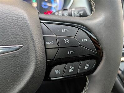 2023 Chrysler Pacifica Plug-In Hybrid Limited - Photo 21 - Bountiful, UT 84010