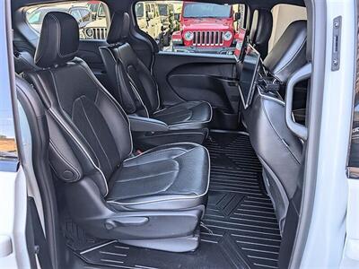 2023 Chrysler Pacifica Plug-In Hybrid Limited - Photo 28 - Bountiful, UT 84010