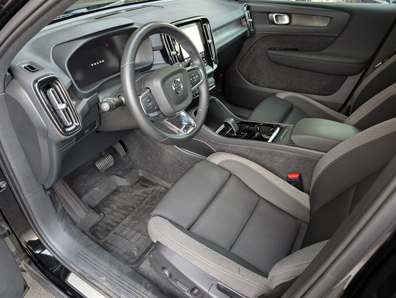 2023 Volvo C40 Recharge Twin Core - Photo 2 - Bountiful, UT 84010