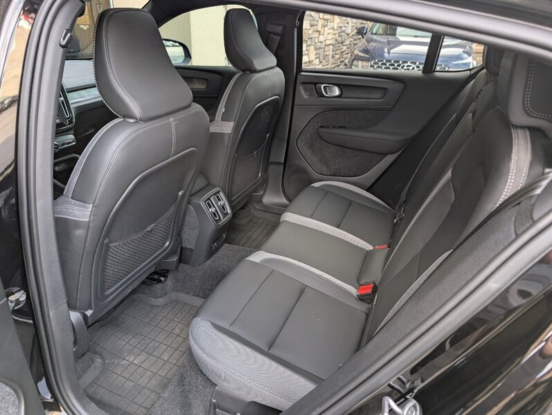 2023 Volvo C40 Recharge Twin Core - Photo 26 - Bountiful, UT 84010