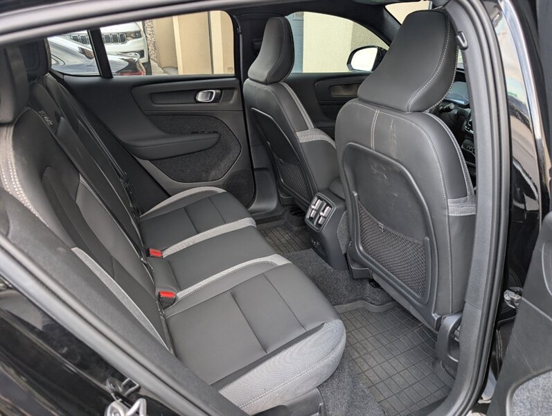2023 Volvo C40 Recharge Twin Core - Photo 29 - Bountiful, UT 84010