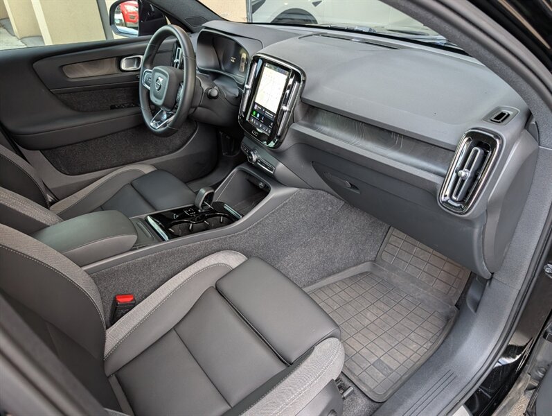 2023 Volvo C40 Recharge Twin Core - Photo 4 - Bountiful, UT 84010
