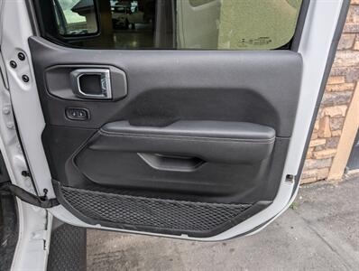 2023 Jeep Wrangler Sahara 4xe - Photo 30 - Bountiful, UT 84010