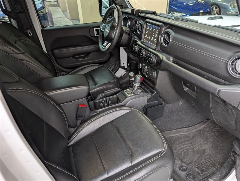 2023 Jeep Wrangler Sahara 4xe - Photo 4 - Bountiful, UT 84010