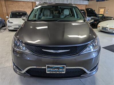 2017 Chrysler Pacifica Limited - Photo 6 - Bountiful, UT 84010