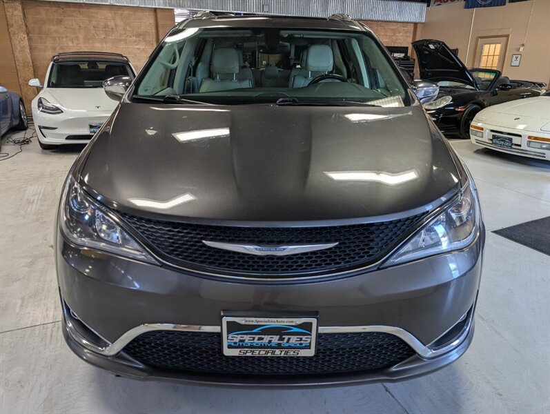 2017 Chrysler Pacifica Limited - Photo 6 - Bountiful, UT 84010