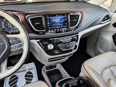 2017 Chrysler Pacifica Limited   - Photo 23 - Bountiful, UT 84010