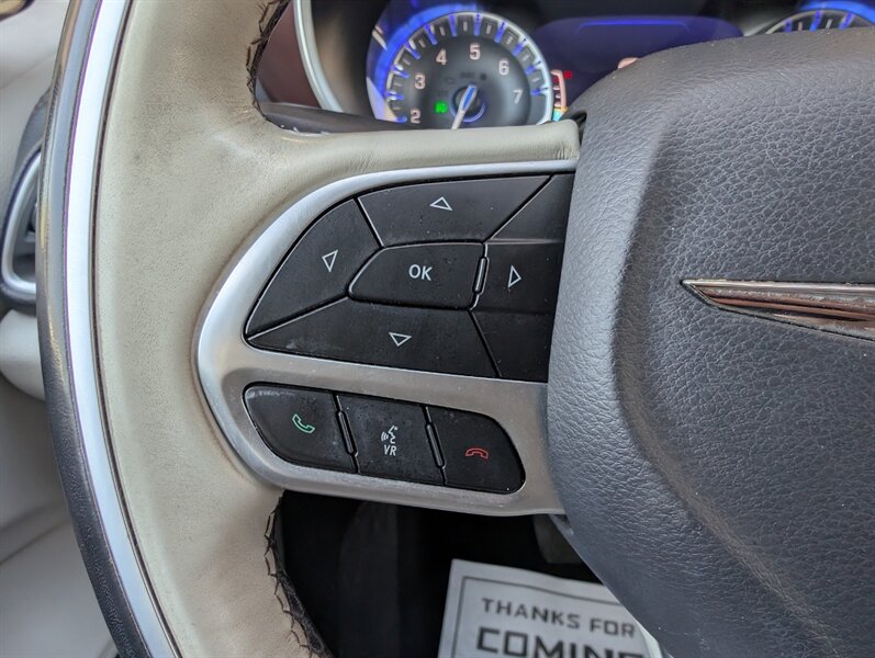 2017 Chrysler Pacifica Limited - Photo 21 - Bountiful, UT 84010
