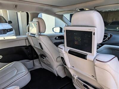 2017 Chrysler Pacifica Limited   - Photo 31 - Bountiful, UT 84010