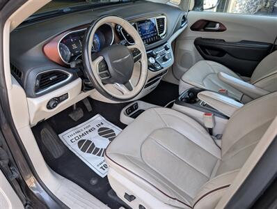 2017 Chrysler Pacifica Limited - Photo 2 - Bountiful, UT 84010