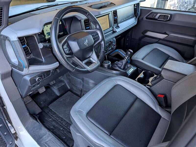 2022 Ford Bronco Black Diamond - Photo 2 - Bountiful, UT 84010