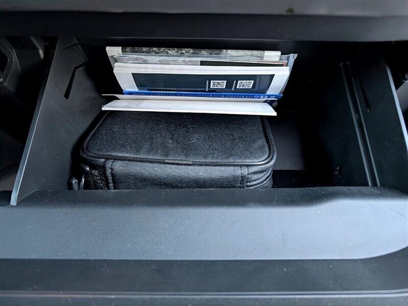 2022 Ford Bronco Black Diamond - Photo 26 - Bountiful, UT 84010