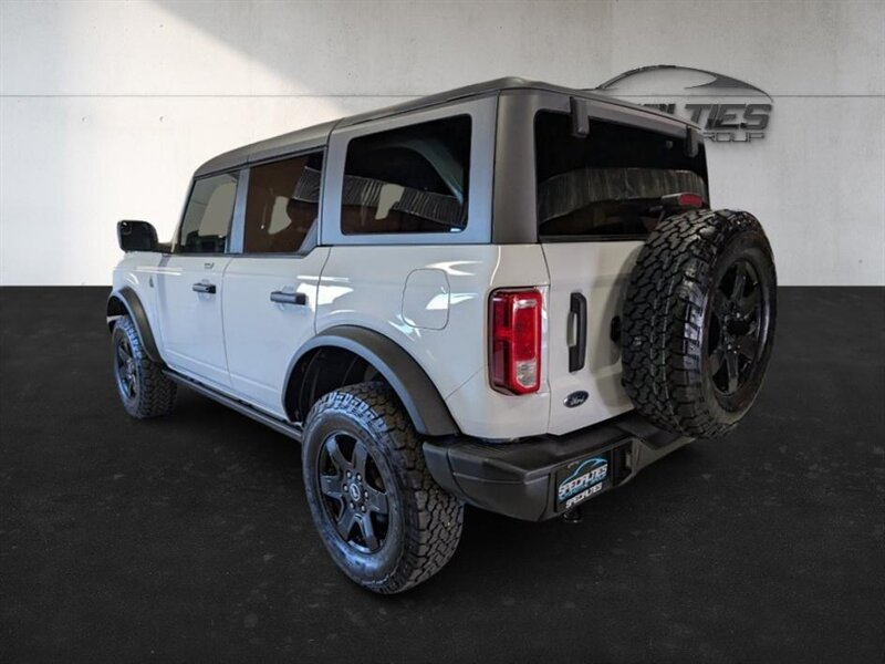 2022 Ford Bronco Black Diamond - Photo 7 - Bountiful, UT 84010