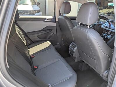 2024 Volkswagen Taos SE - Photo 29 - Bountiful, UT 84010