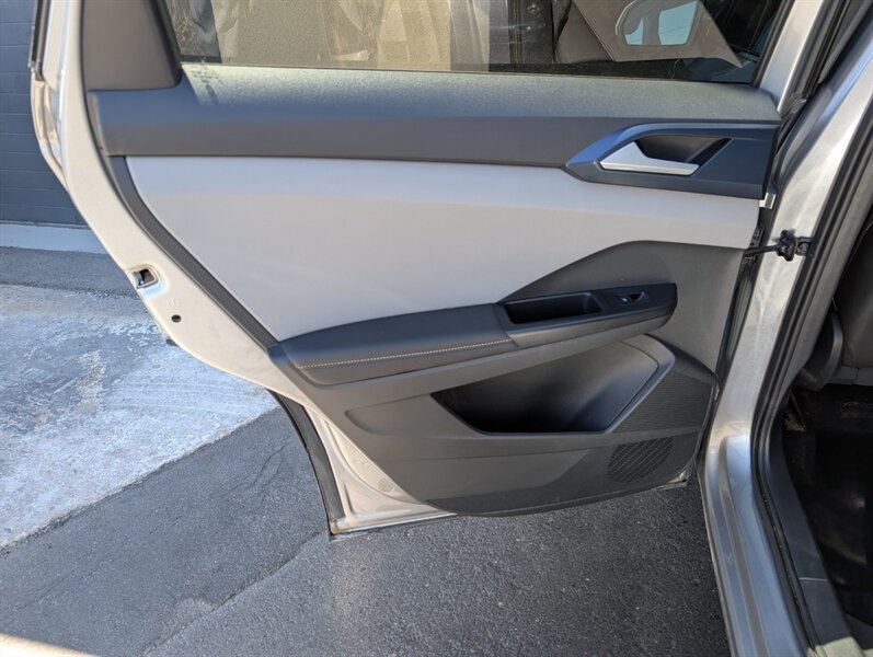 2024 Volkswagen Taos SE - Photo 25 - Bountiful, UT 84010