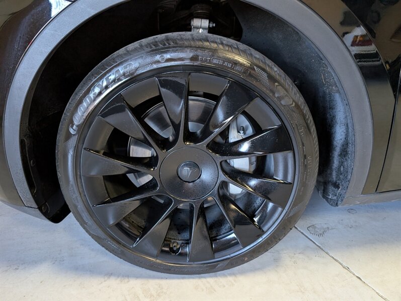 2023 Tesla Model Y Long Range 7-Passenger + Hardware 4 & Acceleration Boost - Photo 15 - Bountiful, UT 84010