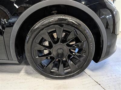 2023 Tesla Model Y Long Range 7-Passenger w/ Hardware 4 & Acceleration Boost - Photo 12 - Bountiful, UT 84010