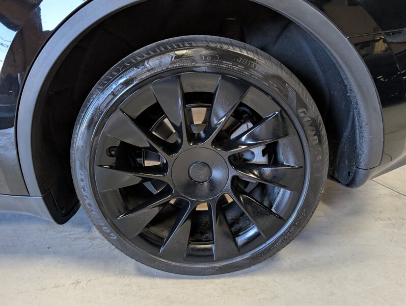 2023 Tesla Model Y Long Range 7-Passenger + Hardware 4 & Acceleration Boost - Photo 14 - Bountiful, UT 84010
