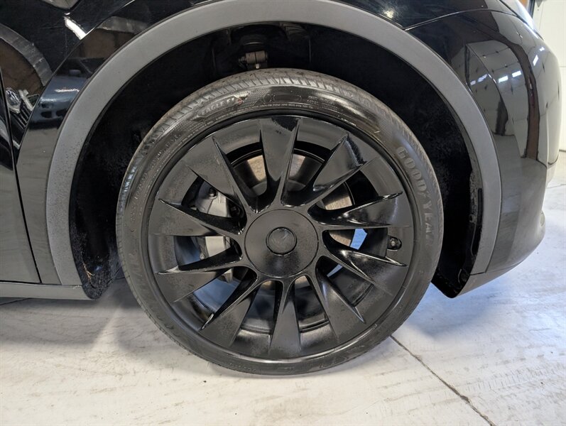 2023 Tesla Model Y Long Range 7-Passenger + Hardware 4 & Acceleration Boost - Photo 12 - Bountiful, UT 84010