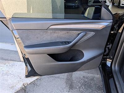 2023 Tesla Model Y Long Range 7-Passenger w/ Hardware 4 & Acceleration Boost - Photo 17 - Bountiful, UT 84010