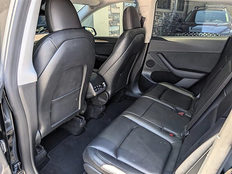2023 Tesla Model Y Long Range 7-Passenger w/ Hardware 4 & Acceleration Boost - Photo 24 - Bountiful, UT 84010