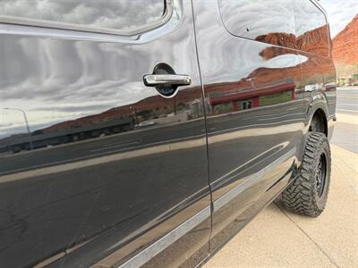 2018 Nissan NV 3500 HD SL *4X4*   - Photo 28 - St. George, UT 84770-2625