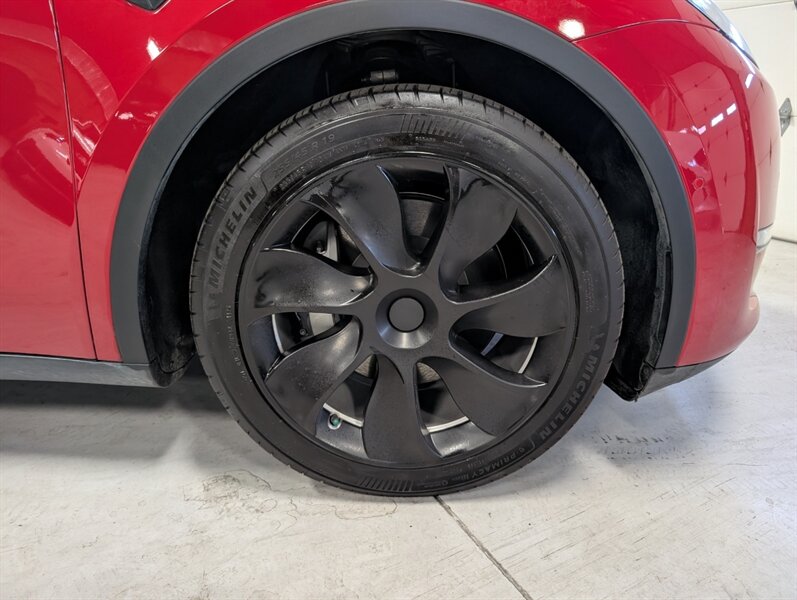 2021 Tesla Model Y Long Range 7-Passenger FSD Capable - Photo 12 - Bountiful, UT 84010