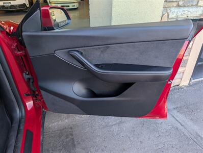 2021 Tesla Model Y Long Range 7-Passenger FSD Capable - Photo 31 - Bountiful, UT 84010