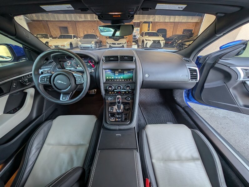 2021 Jaguar F-TYPE R - Photo 3 - Bountiful, UT 84010