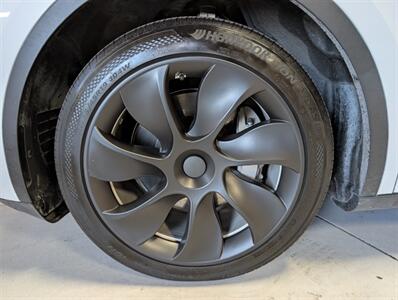 2023 Tesla Model Y Long Range - Photo 15 - Bountiful, UT 84010