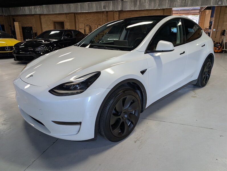 2023 Tesla Model Y Long Range - Photo 5 - Bountiful, UT 84010