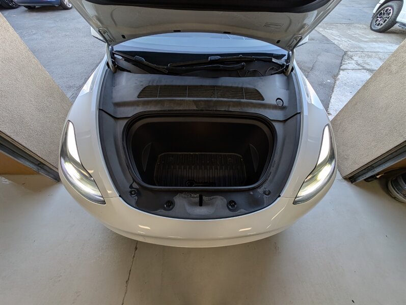 2023 Tesla Model Y Long Range - Photo 17 - Bountiful, UT 84010