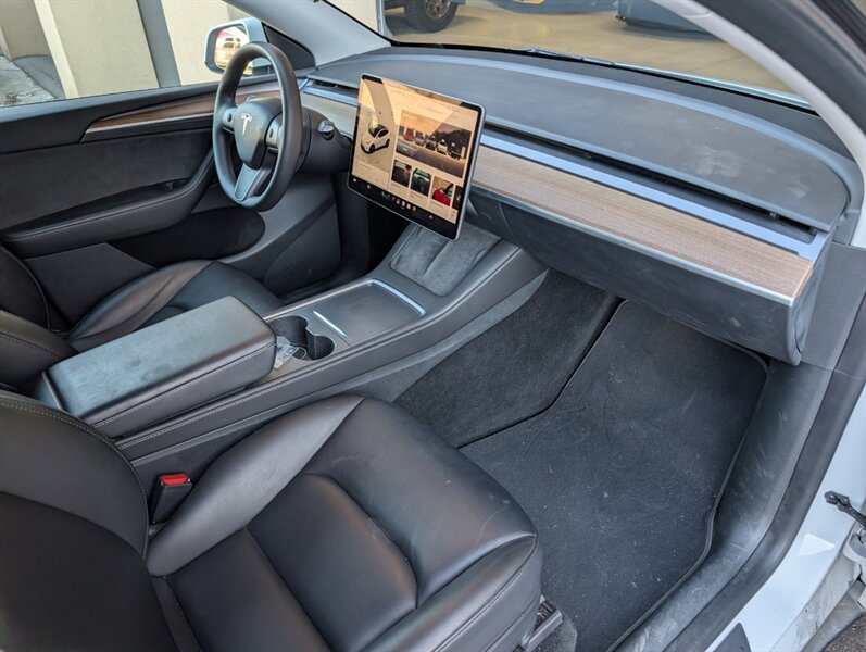 2023 Tesla Model Y Long Range - Photo 4 - Bountiful, UT 84010