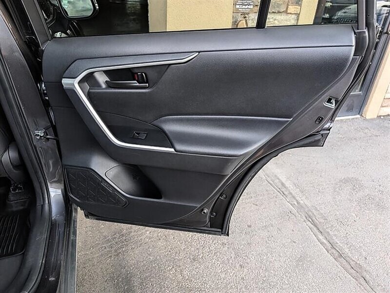 2024 Toyota RAV4 Hybrid LE - Photo 28 - Bountiful, UT 84010