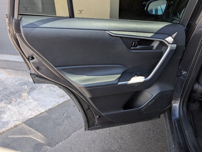 2024 Toyota RAV4 Hybrid LE - Photo 25 - Bountiful, UT 84010